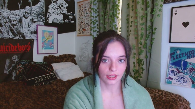 AvaMack's Streamate show and profile