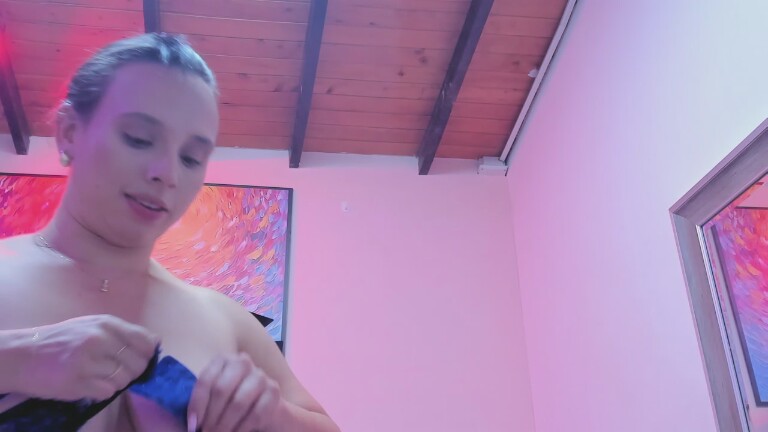 nova_lanee's Streamate show and profile