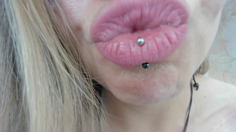 ArianaSommers's Streamate show and profile