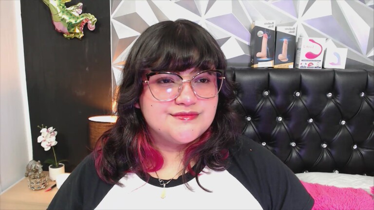 EmmaLush's Streamate show and profile