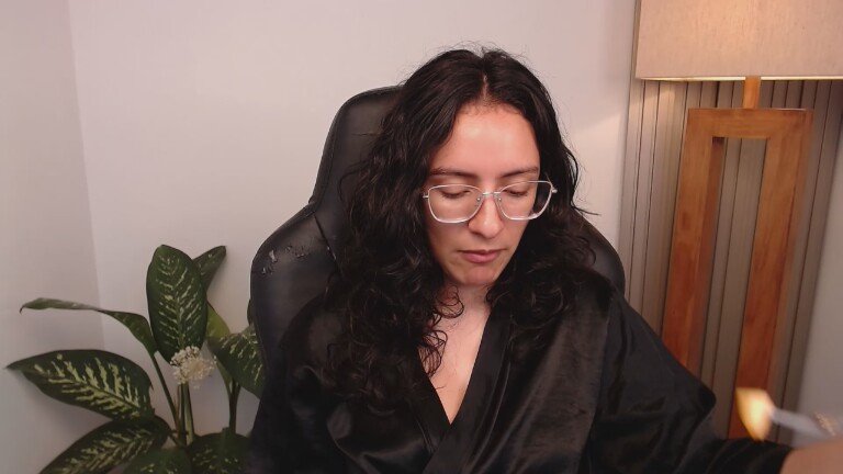 MIAPORTMANN's Streamate show and profile