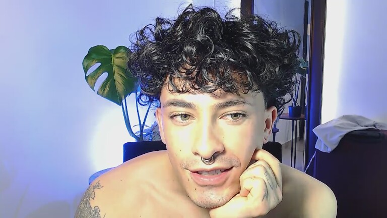 StevenNavarro's Streamate show and profile