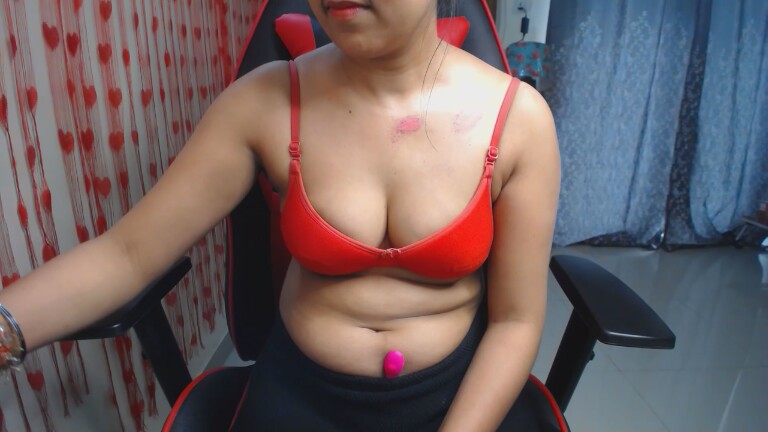 Juicy_candy68's Streamate show and profile