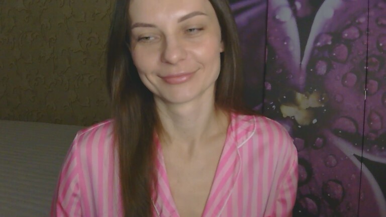 Brunettee's Streamate show and profile