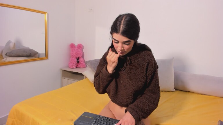 Lia_22's Streamate show and profile