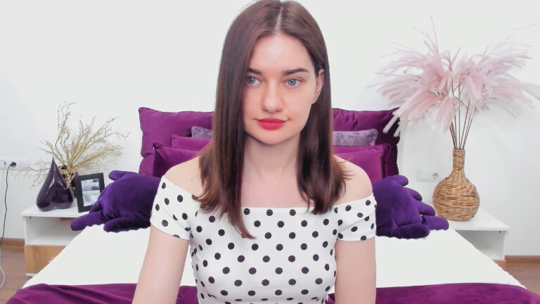 DemiLinda's Streamate show and profile