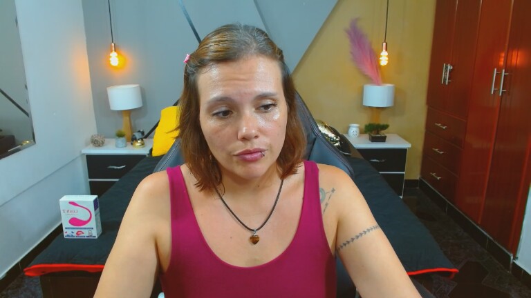 ConieMoss's Streamate show and profile