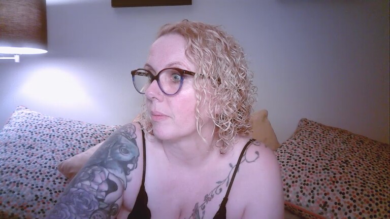 OrlaFox's Streamate show and profile